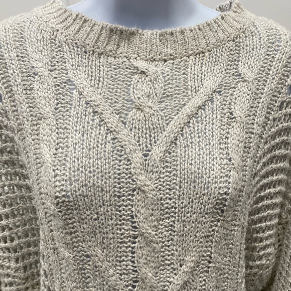 Brandy Melville Knit Sweater - Picture 2 of 7